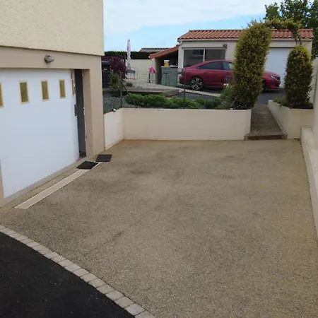 Le Studio Saint-Martin-des-Tilleuls Exterior photo